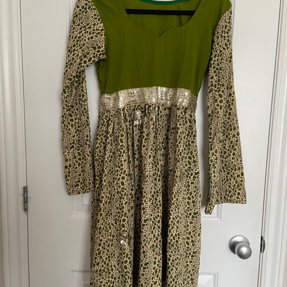 Shalwar kameez 3 piece medium - Picture 4 of 6